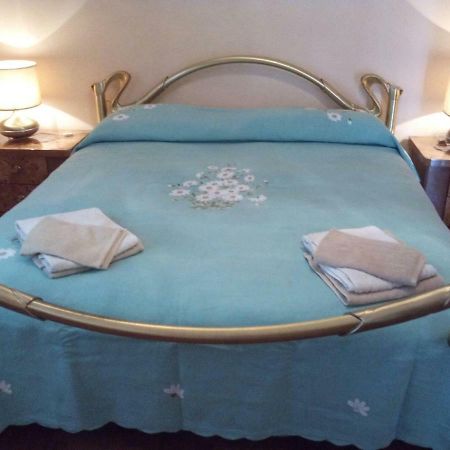 피아촐라 술 브렌타 Casa Emanuela B&B 외부 사진