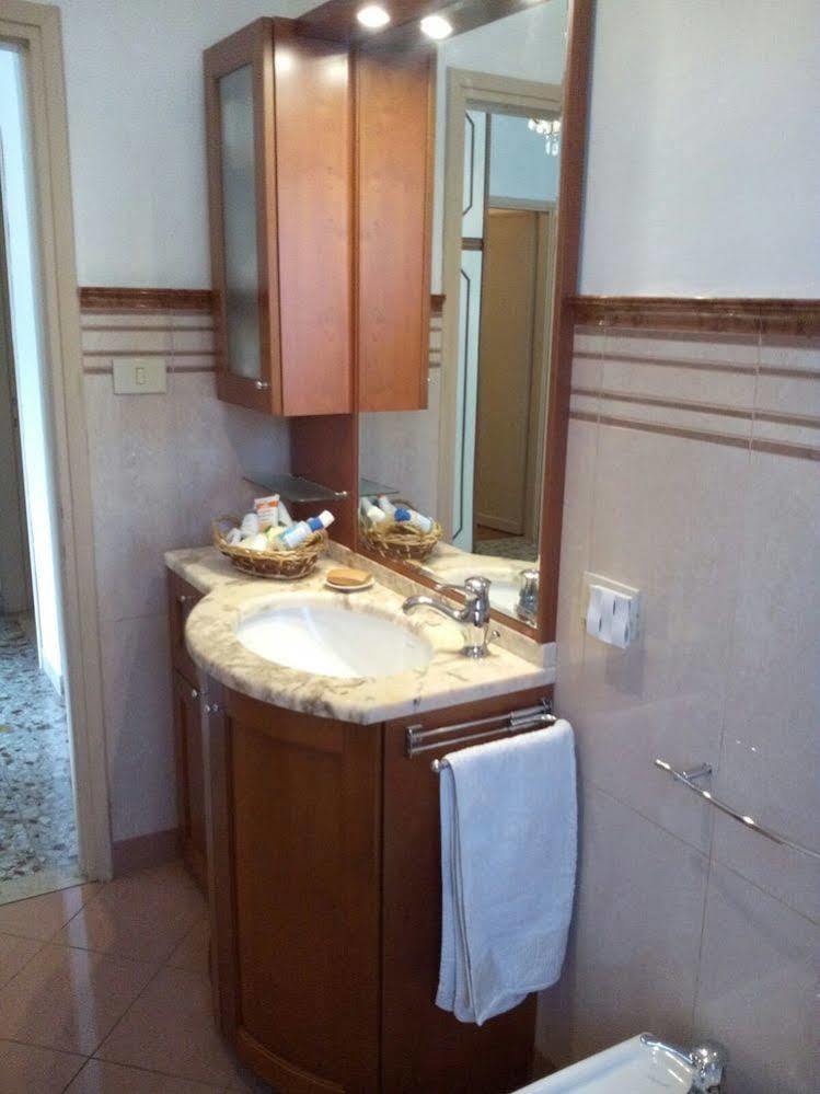 피아촐라 술 브렌타 Casa Emanuela B&B 외부 사진