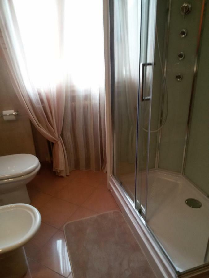 피아촐라 술 브렌타 Casa Emanuela B&B 외부 사진